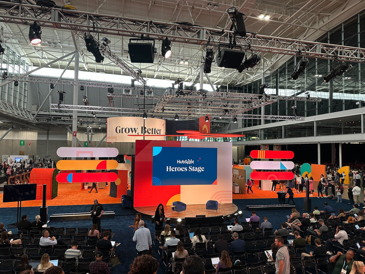hubspot conference stage